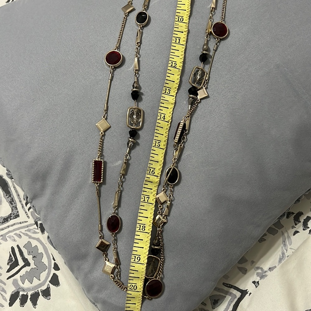 White House, Black market statement, necklace, burgundy, black and gold
